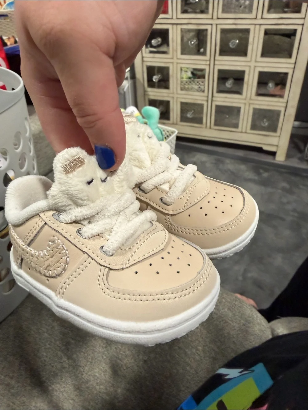 Nike Kids Beige and White Plush Lined Sneakers
